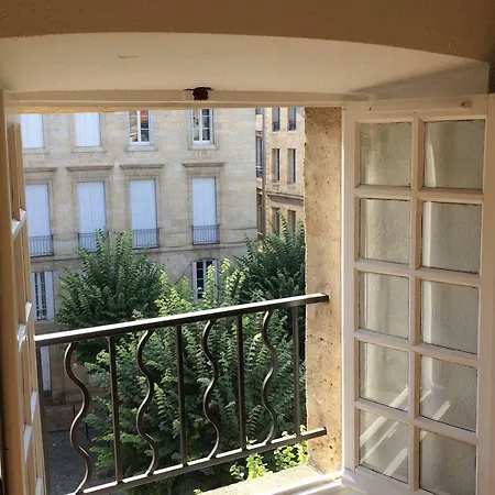 L'appart & Saint Remi Apartment *